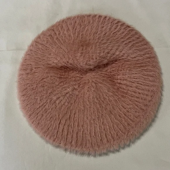 Lele Sadoughi Faux Angora Knit Beret Hat Dusty Rose Pink NWT - Picture 3 of 8